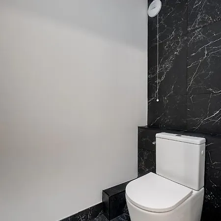 La - Affaire & Detente A Toulouse