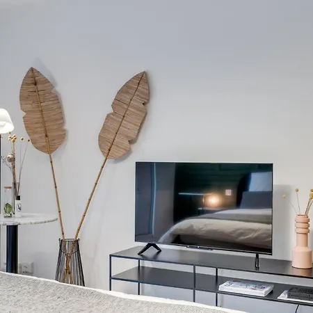 La - Affaire & Detente A